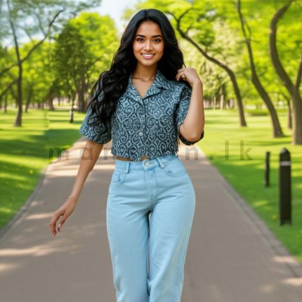 Oversize Crop Shirt